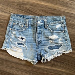 Women’s American Eagle denim distressed shorts size 2